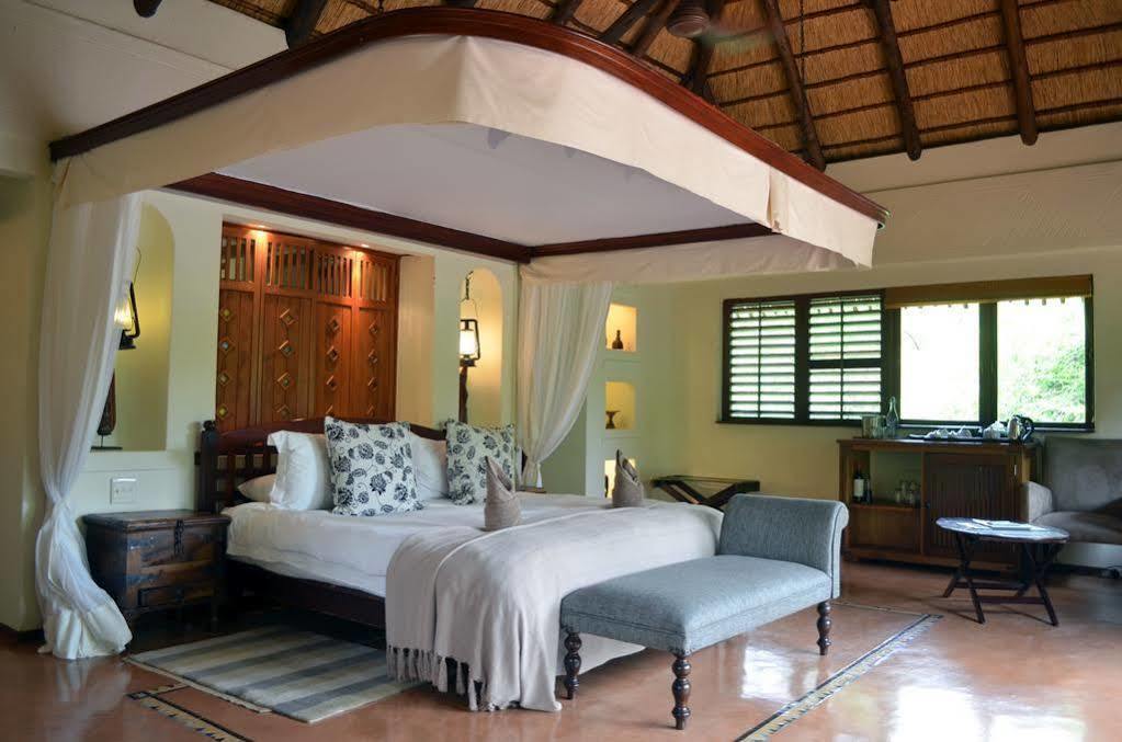 Hotel Sanctuary Chobe Chilwero Kasane Esterno foto